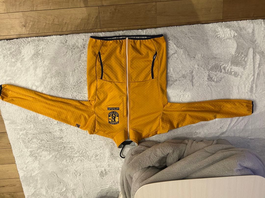 FILA イエローダイヤモンドジャケット