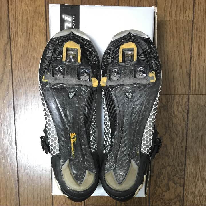 NALINI SHARK CARBON ナリーニ シャーク カーボン