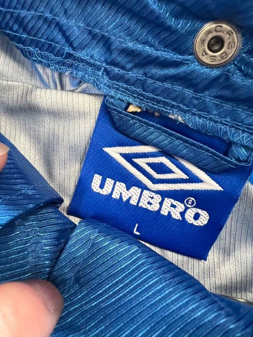 タグ付き　90's UMBRO アンブロ ブラジル代表 ナイロンジャケット