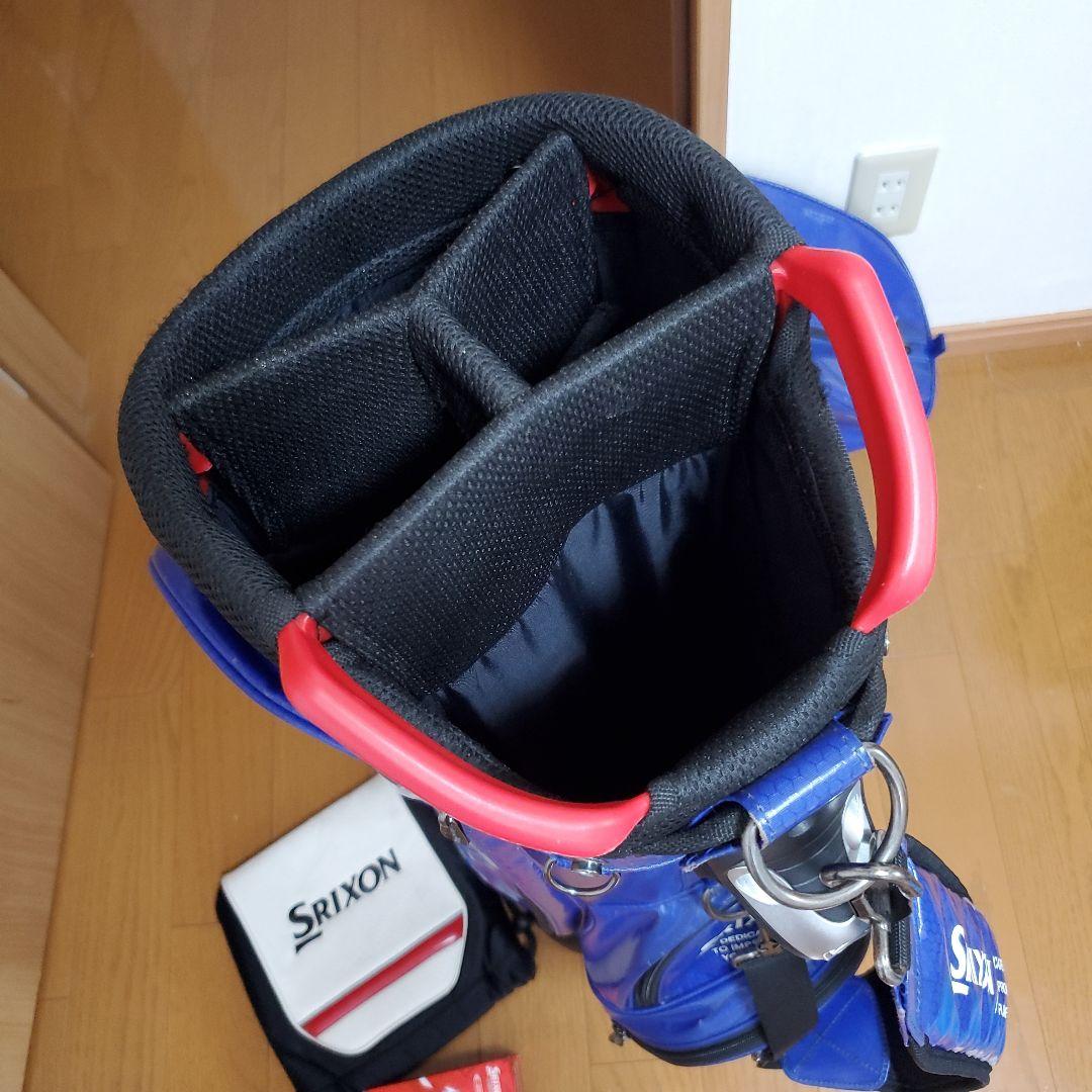 Srixon キャディバッグ　軽量　ゴルフバッグ アイアンカバー、ボール付　格安