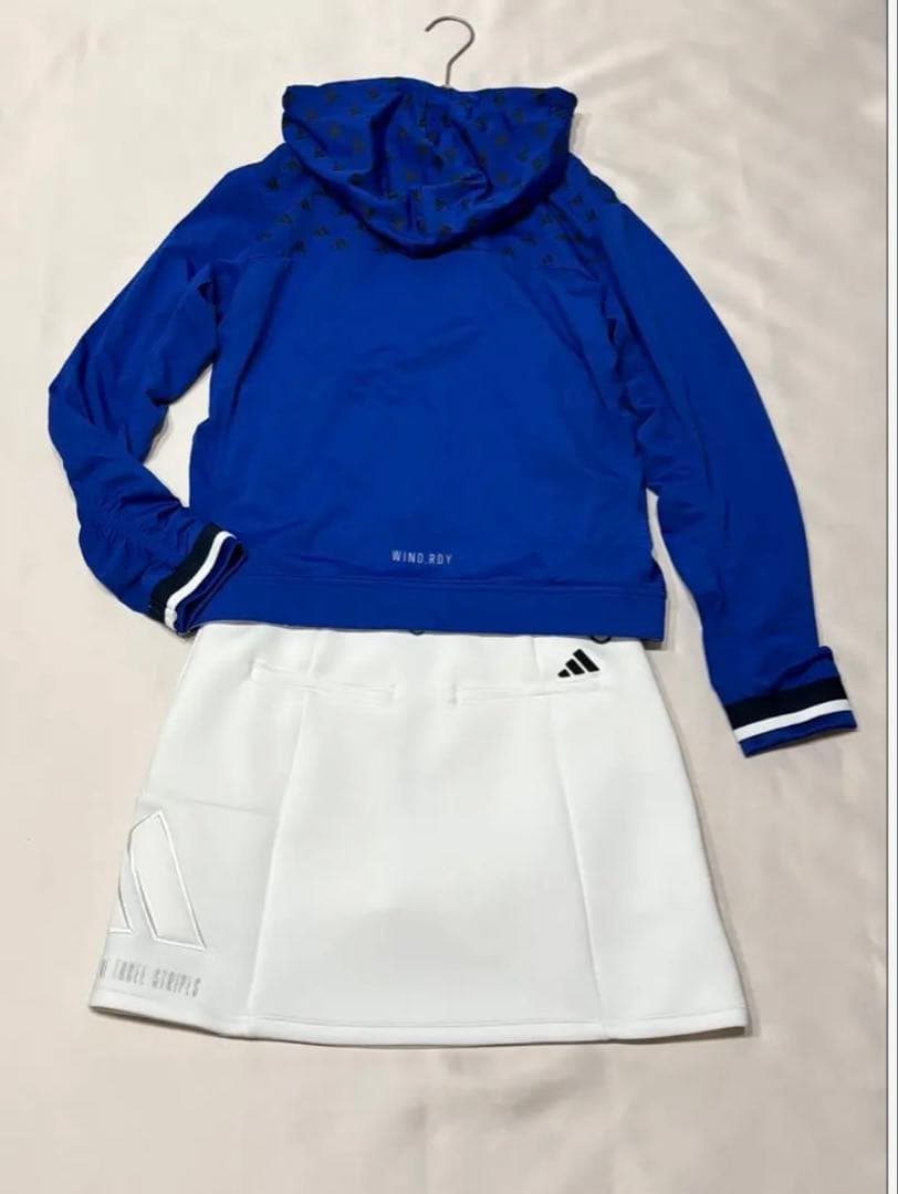 新品adidasゴルフ　シャーリングフーディー　ダンボールニットスカート　爽やか
