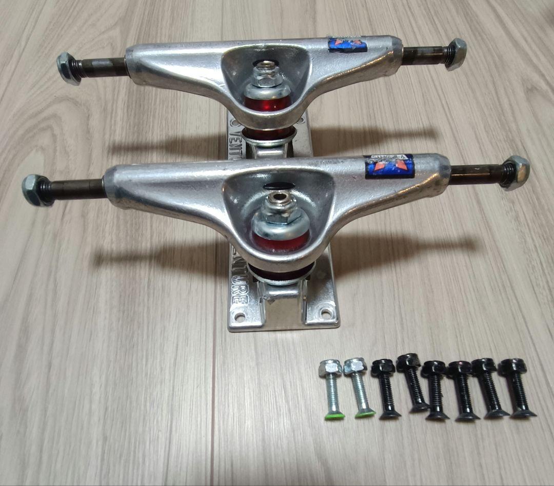 VENTURE TRUCK 5.2 LOW V-LIGHT ベンチャー トラック