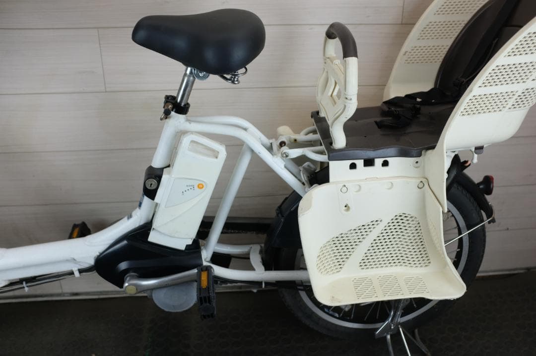 e*i様 パナソニック　ギュッド　20インチ　3段　8.9Ah（5点灯）充電器あ