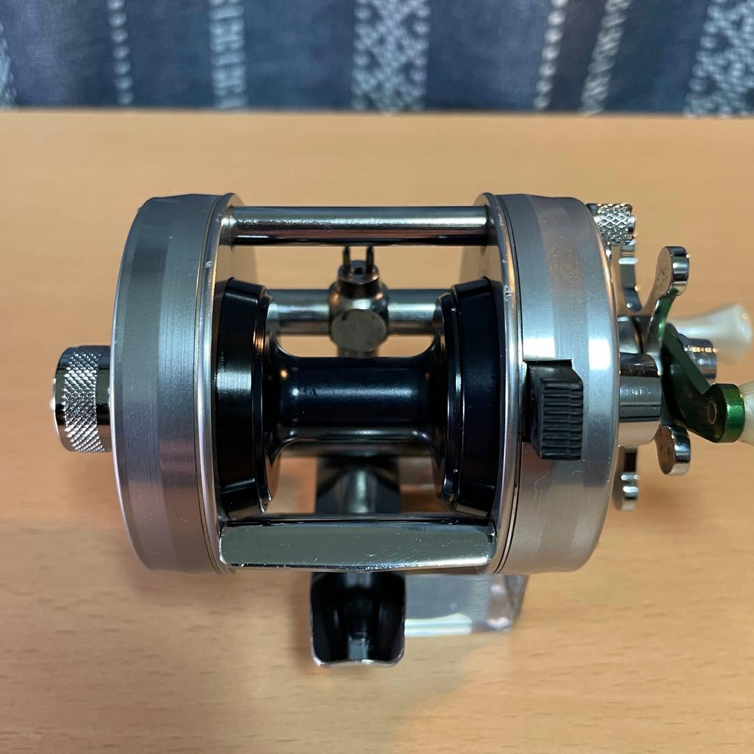 ABU Ambassadeur 2500C アブ アンバサダー ベイトリール