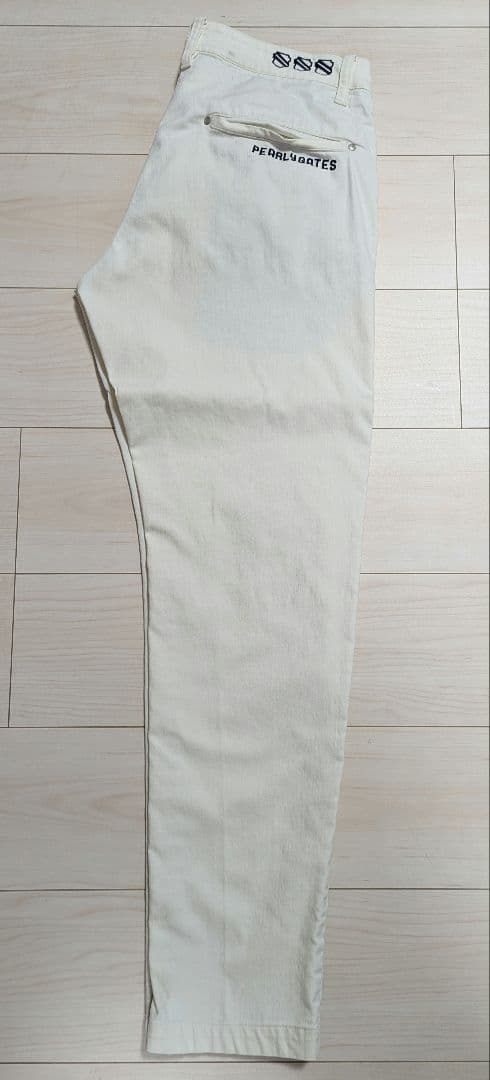 最終【転居のため値下げ】PEARLY GATES ホワイトパンツ　サイズ4（M）