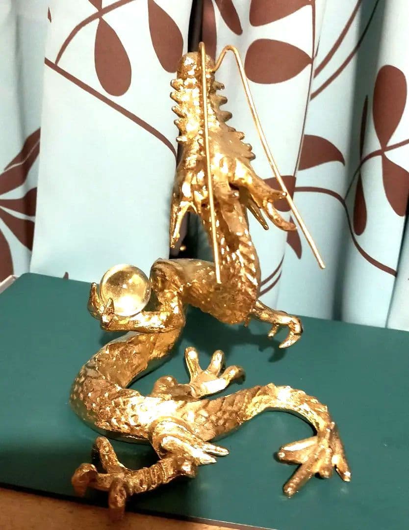 登り龍置き物