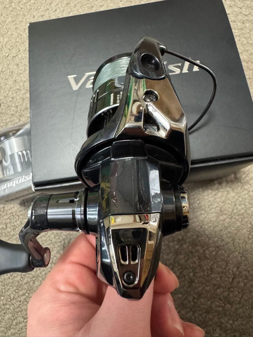 SHIMANO 19VanquishC2000SHG美品　予備スプール付