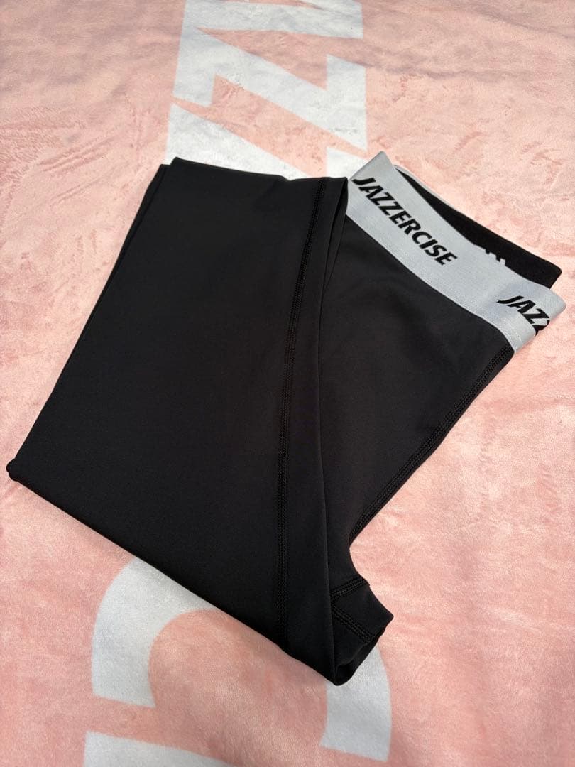 新品❗️ ジャザサイズ　レギンス Sサイズ　ブラック　ロゴ