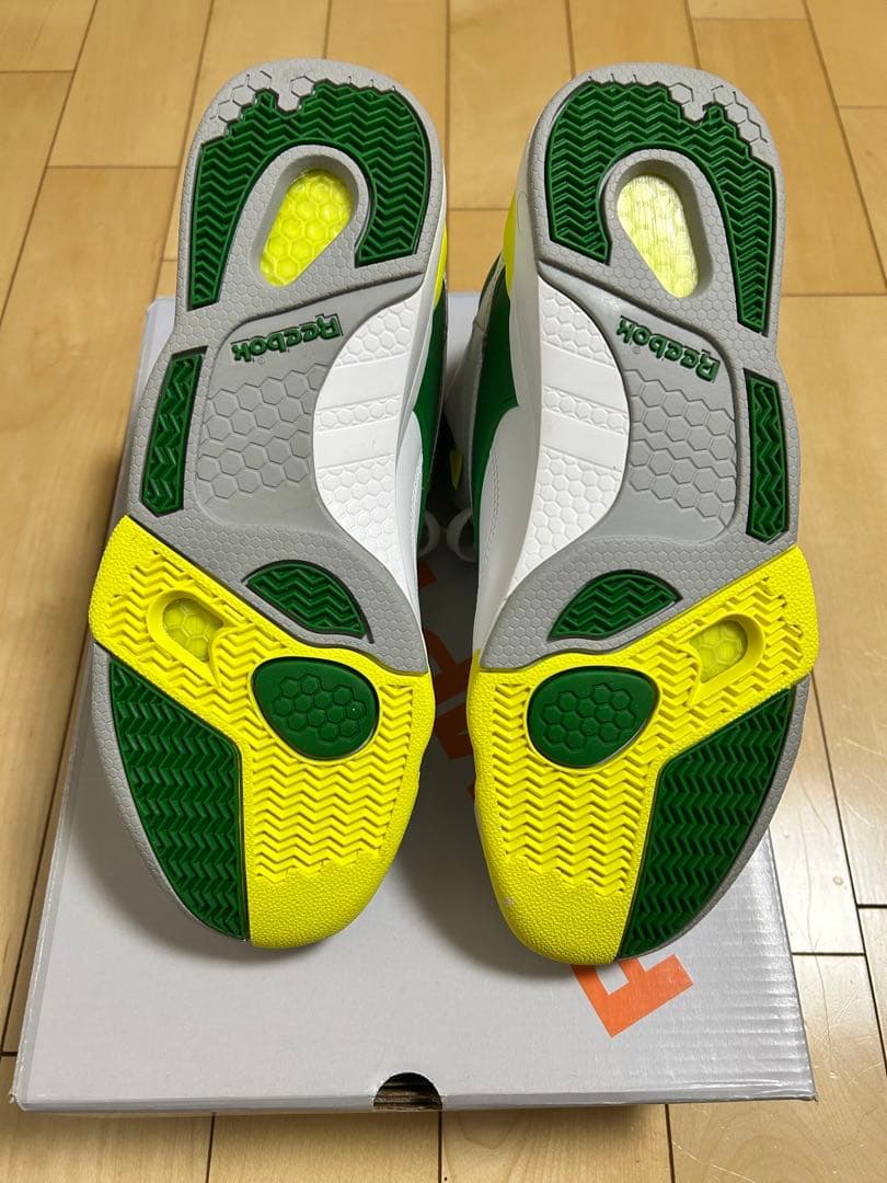 最終値下げ　未使用Reebok コートヴィクトリーポンプ　26.5センチ