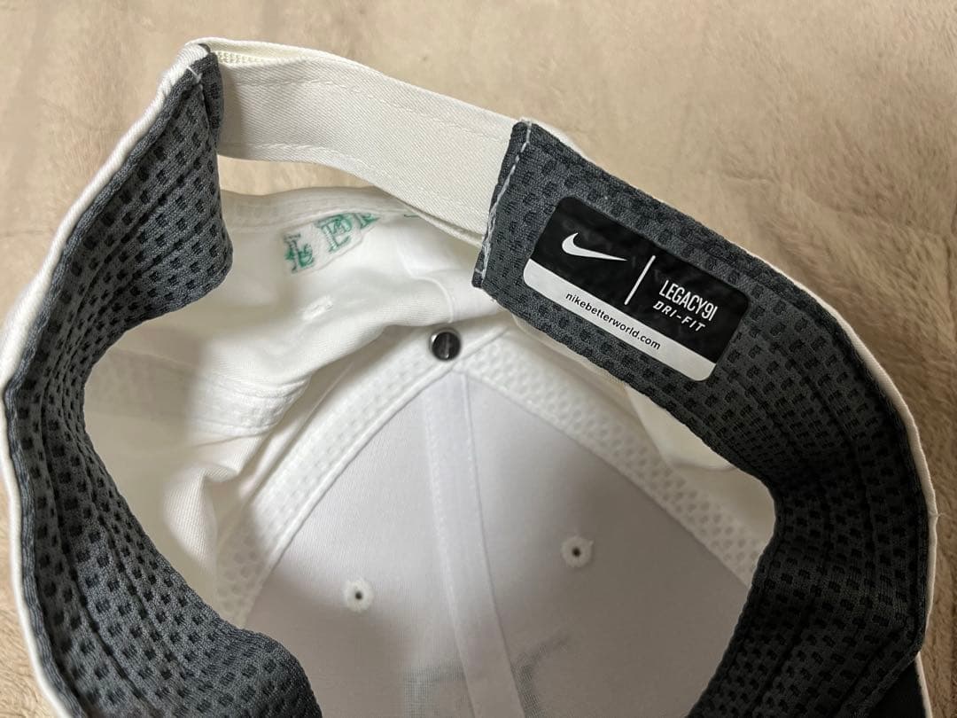 NIKE RFフェデラー直筆サイン入りCAP(白/緑) クレディ・スイス提供品