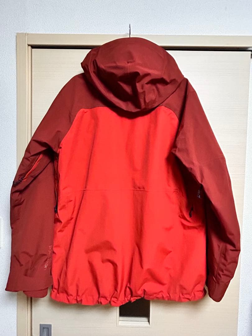 Burton AK GORE-TEX swash jacket Mサイズ