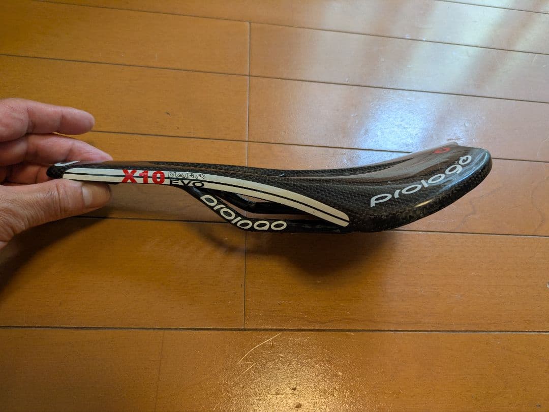 prologo プロロゴ nago evo x10 カーボン サドル