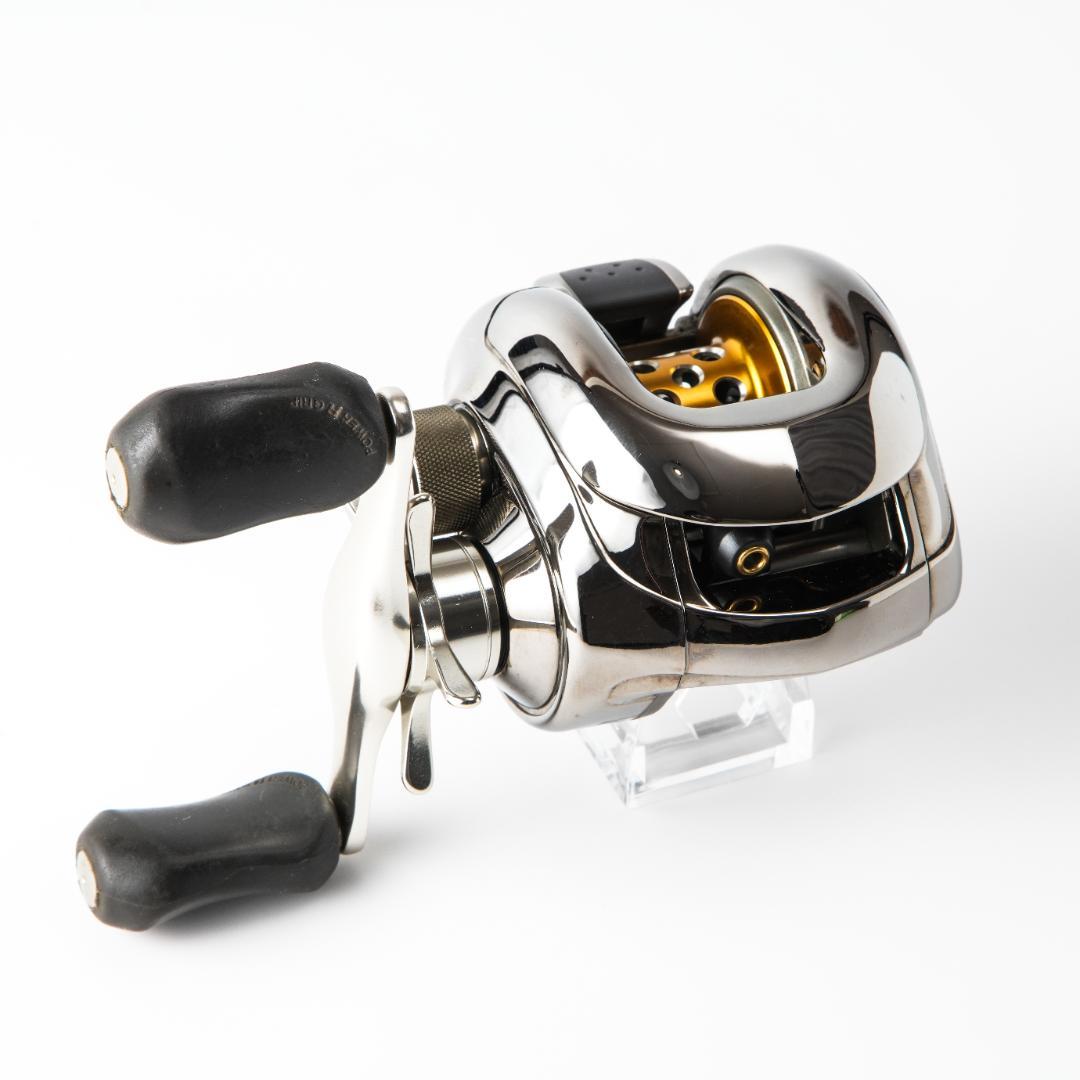 シマノ　アンタレスAR 右ハンドル　SHIMANO ANTARES AR
