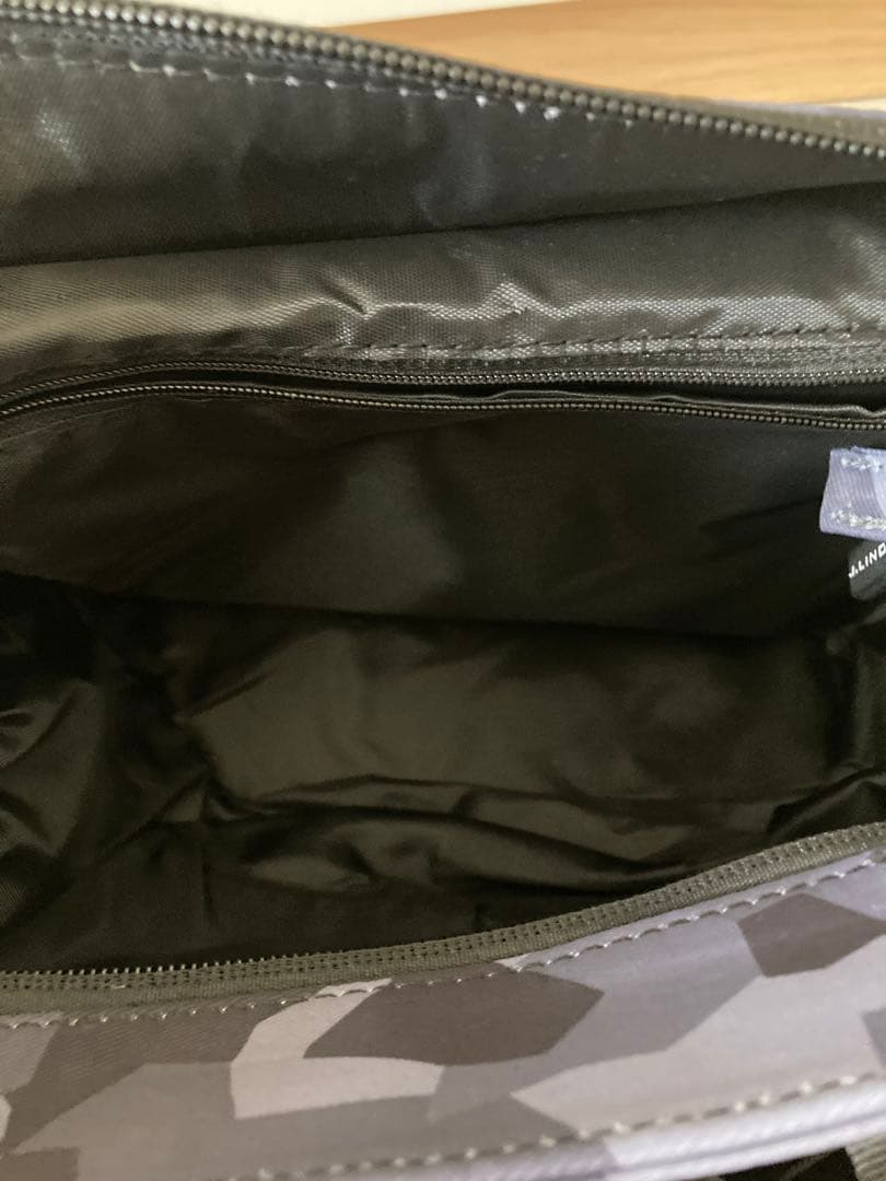 新品J.LINDEBERG カモフラージュゴルフカートバッグラウンドバッググレー