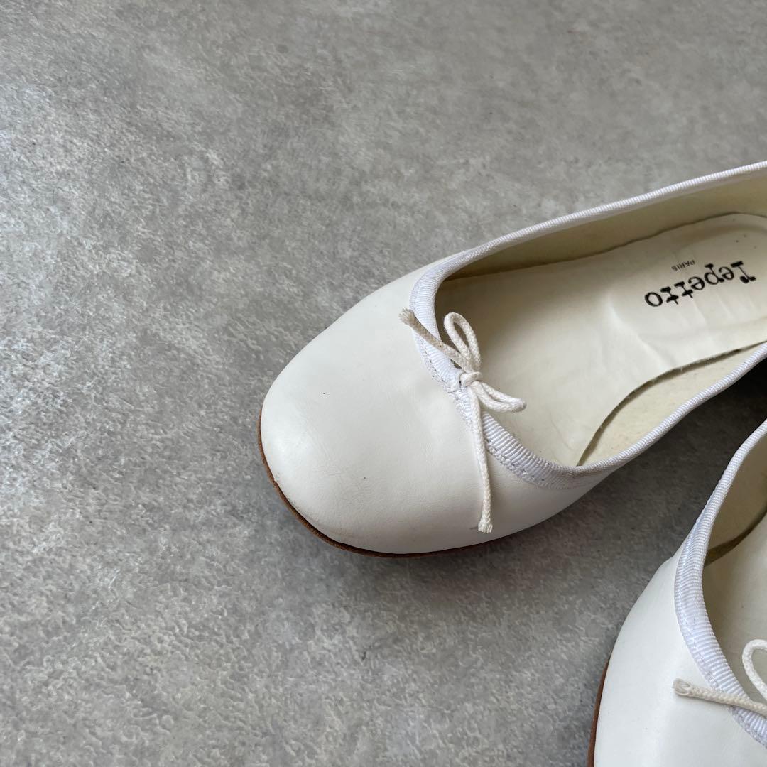 美品【定価4万】Repette CENDRILLON Smooth WHITE