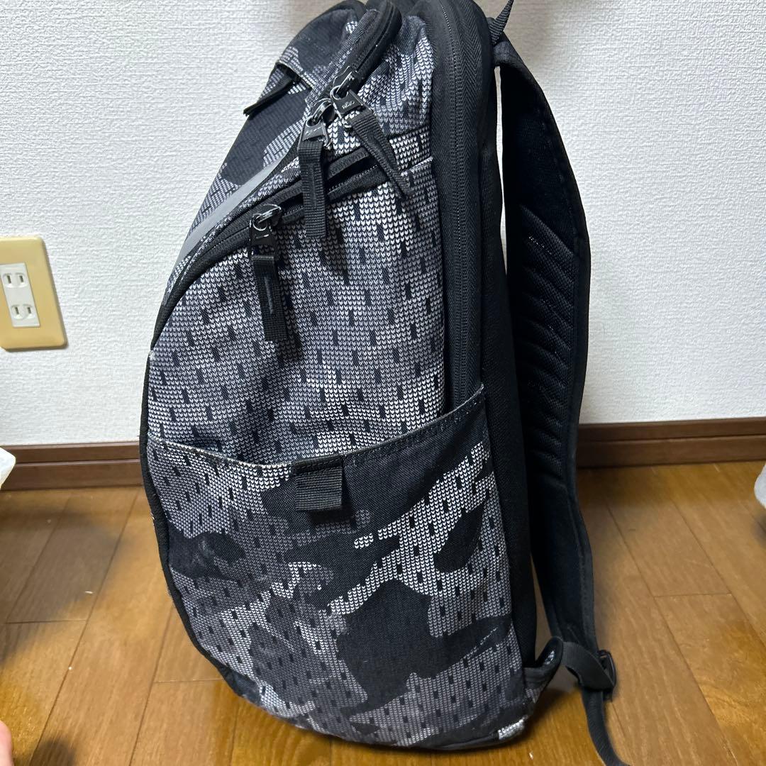 Nike 迷彩柄 バックパック