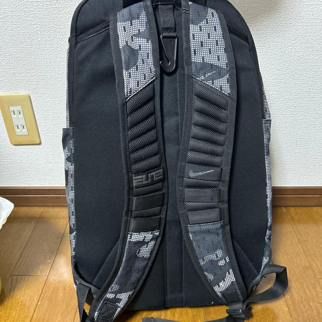 Nike 迷彩柄 バックパック