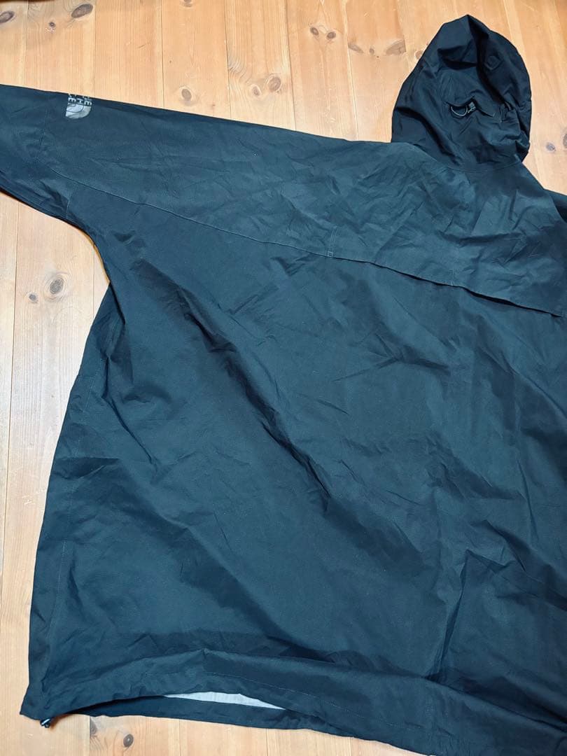 【美品】THE NORTH FACE　タグアン ポンチョ　ブラック　L