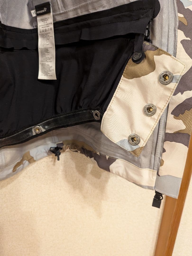 定価10万☆ノローナ NORRONA Tamok☆ゴアテックス　スノージャケット