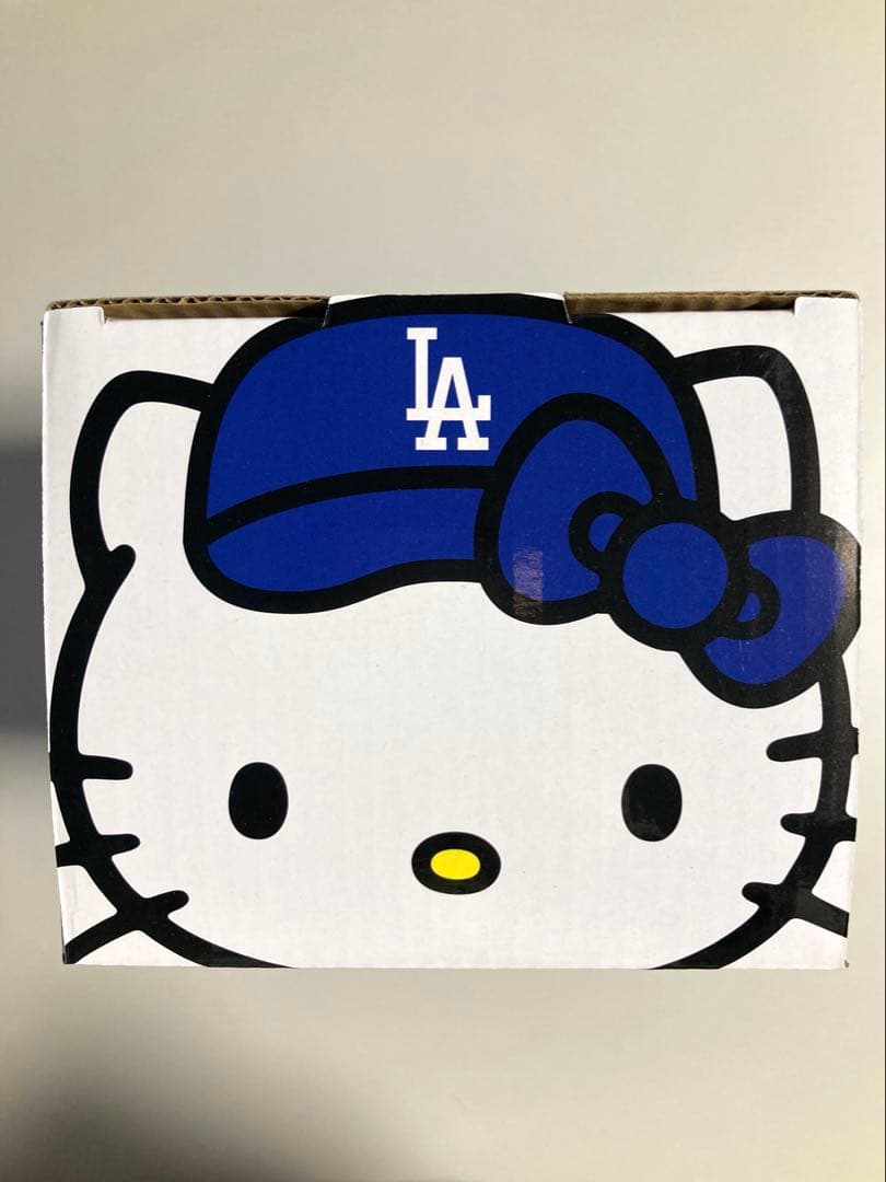 新品未開封　ドジャース　ハローキティ　ボブルヘッド
