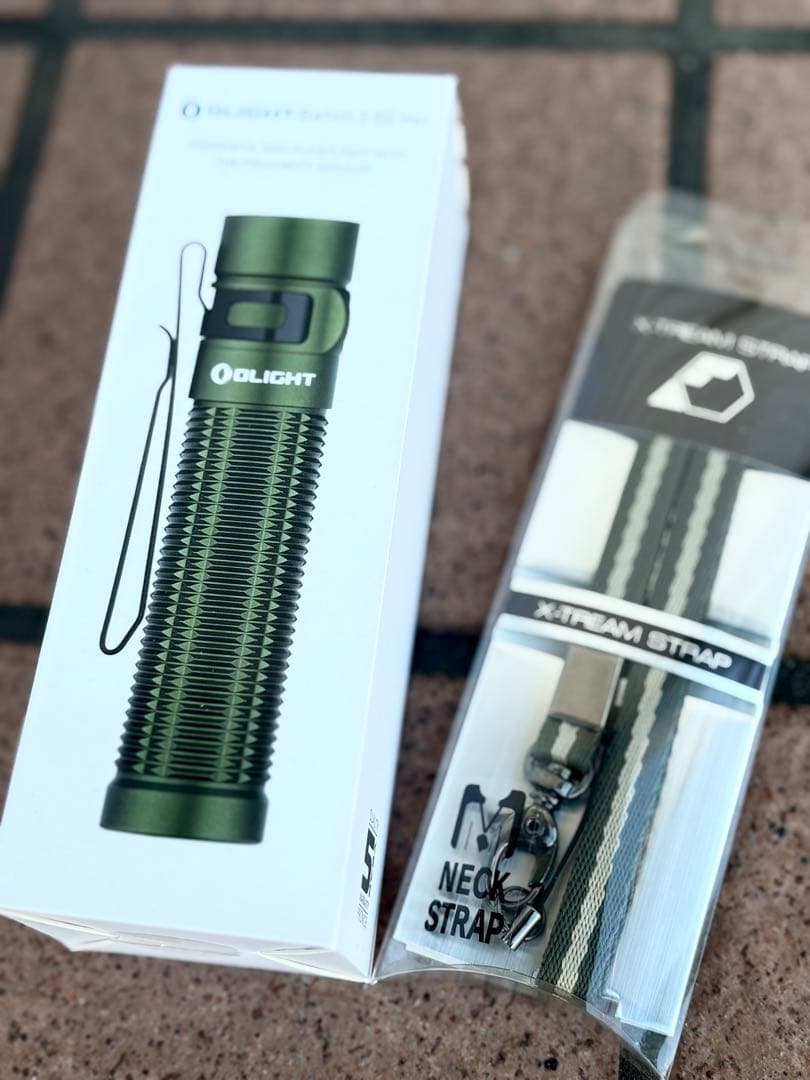 Olight Baton 3 Pro LED ODグリーン ネックストラップ付
