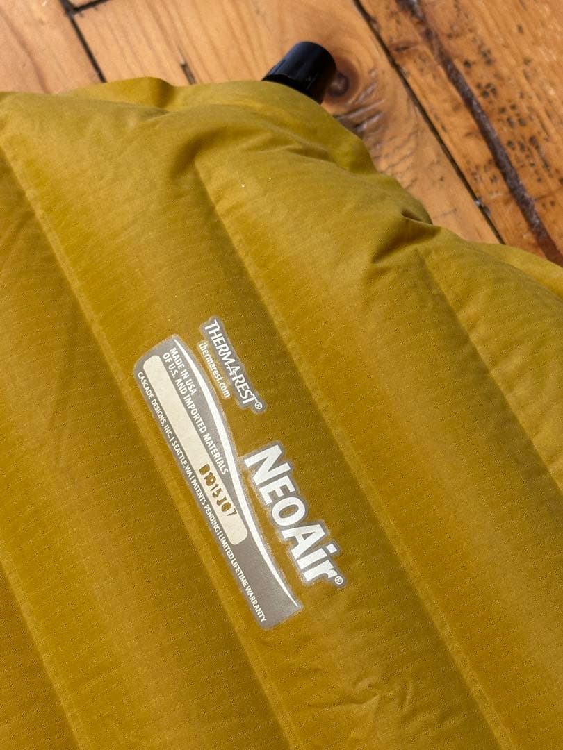 アウトドア寝具 Therm-a-Rest NeoAir Xlite