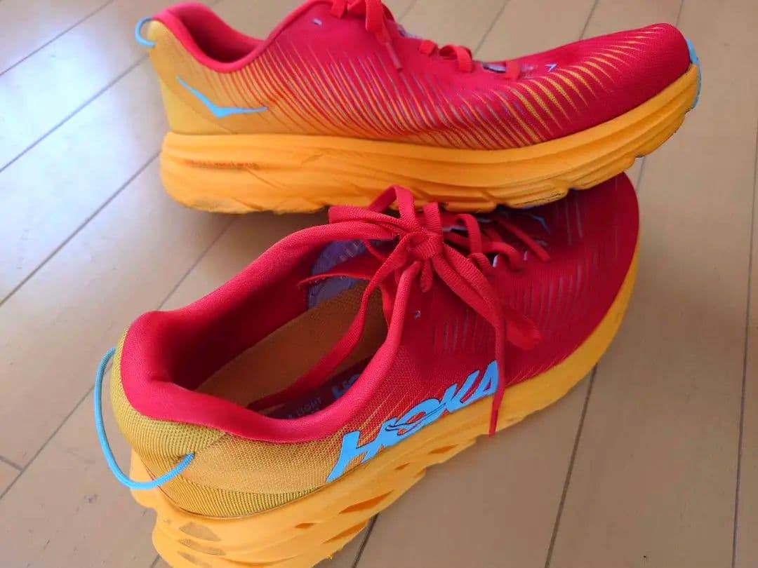 【美品】HOKA ランニングシューズ 　リンコン3 オレンジ系