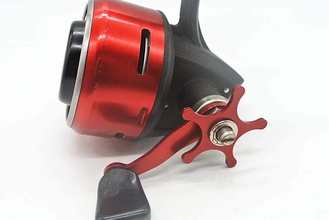 ABU 505 SVANGSTA クローズドフェイス スピニングリール
