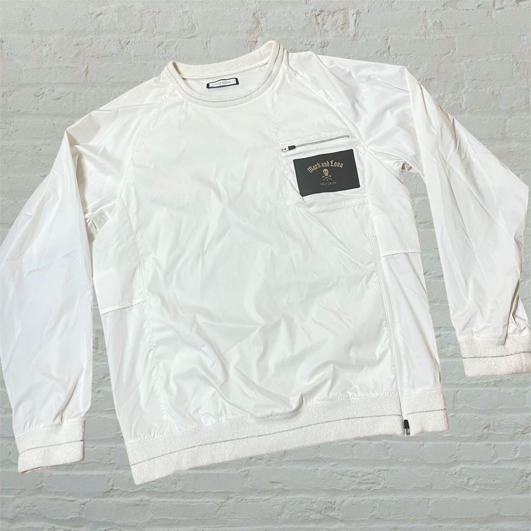 美品　MARK&LONA バックロゴプリント　ストレッチナイロントップス　50