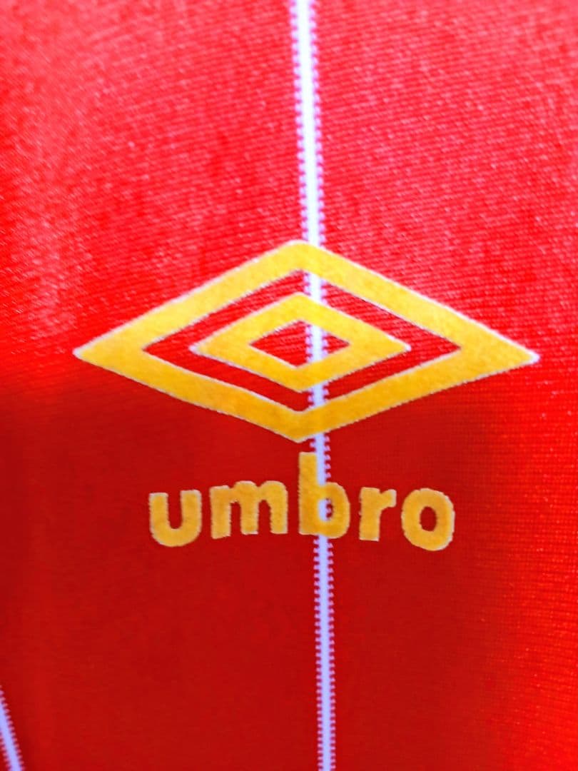 リバプールFC Umbro 赤 ストライプシャツ