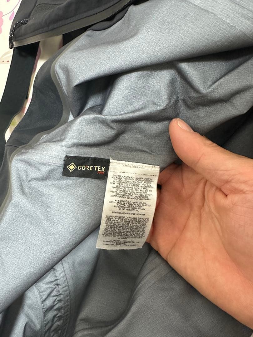 スノーボード Mountain Hardwear Gore-tex Pro Bib