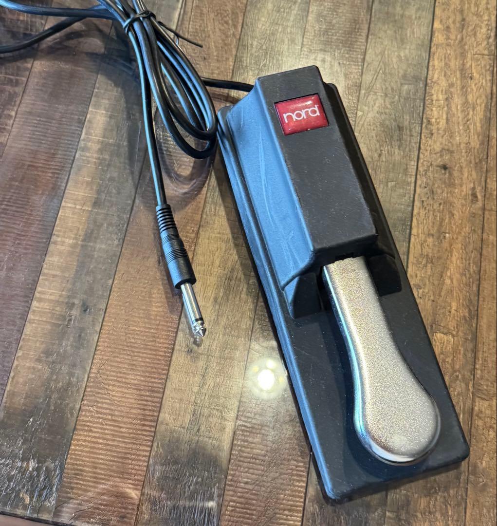 Nord Stage Revision B 76鍵 純正スタンドペダル 引取限定