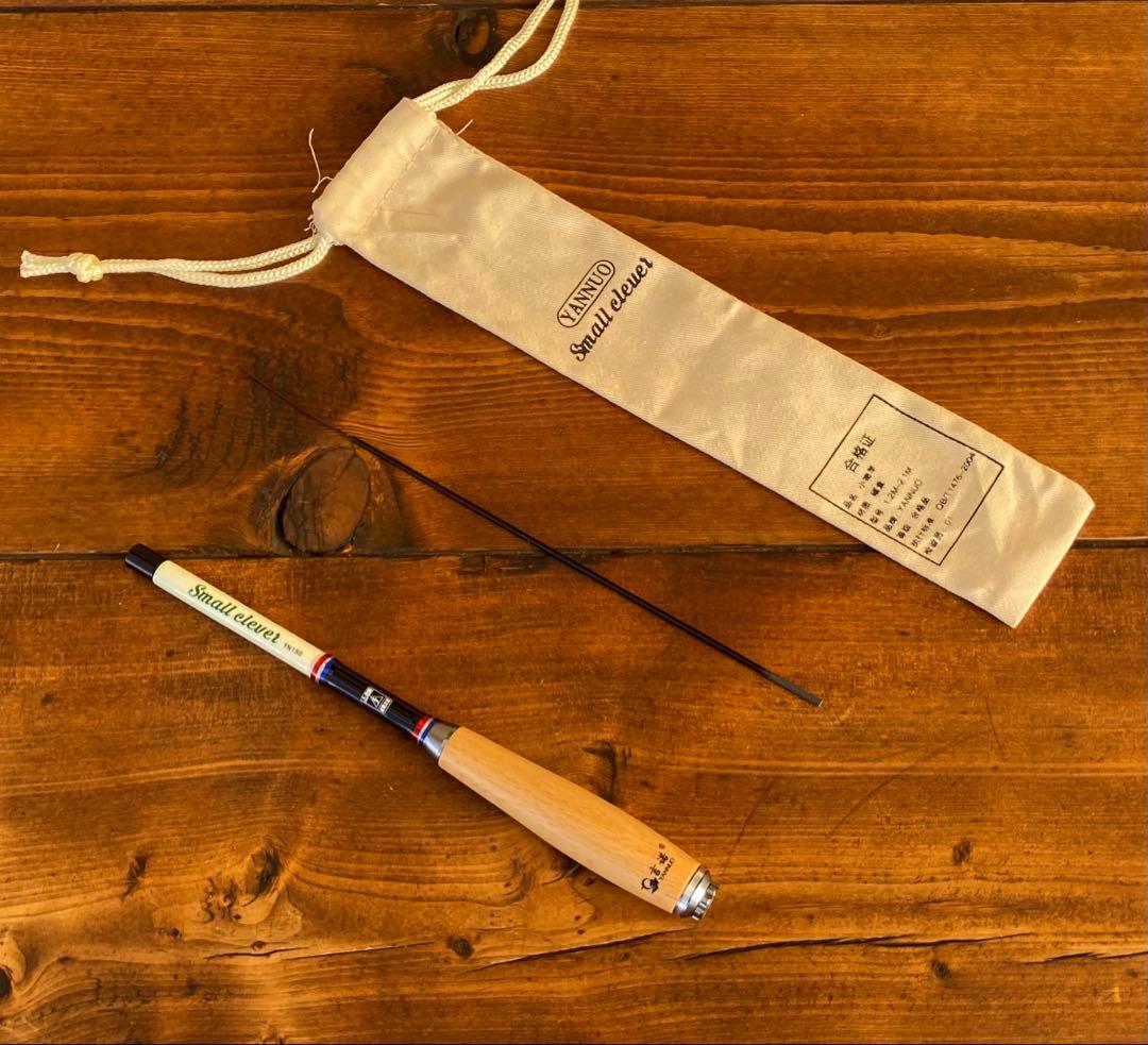 小物釣り竿　タナゴ竿　150cm ウッドグリップ　振り出し竿　ブラック×ホワイト
