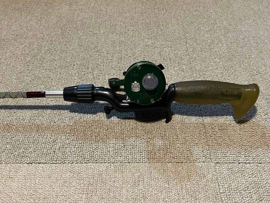 アブ　アンバサダー abu 2500c グリーン　#070007