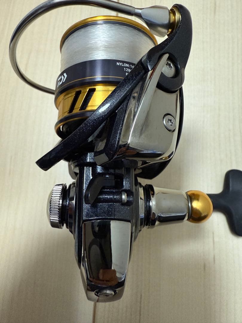 DAIWA レガリス　LEGALIS LT 3000D-C スピニングリール
