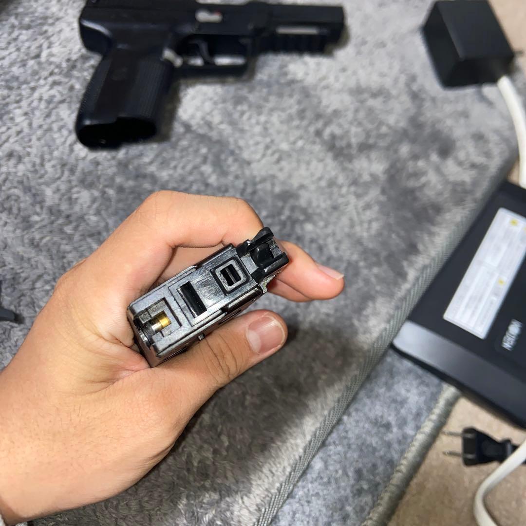 SAA.45エアコキ東京マルイFN5-7ガスガン東京マルイ
