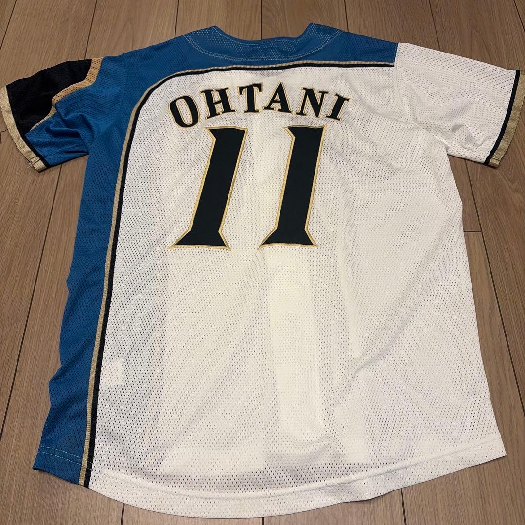 大谷翔平　OHTANI 11 FIGHTERS ユニフォーム Mサイズ