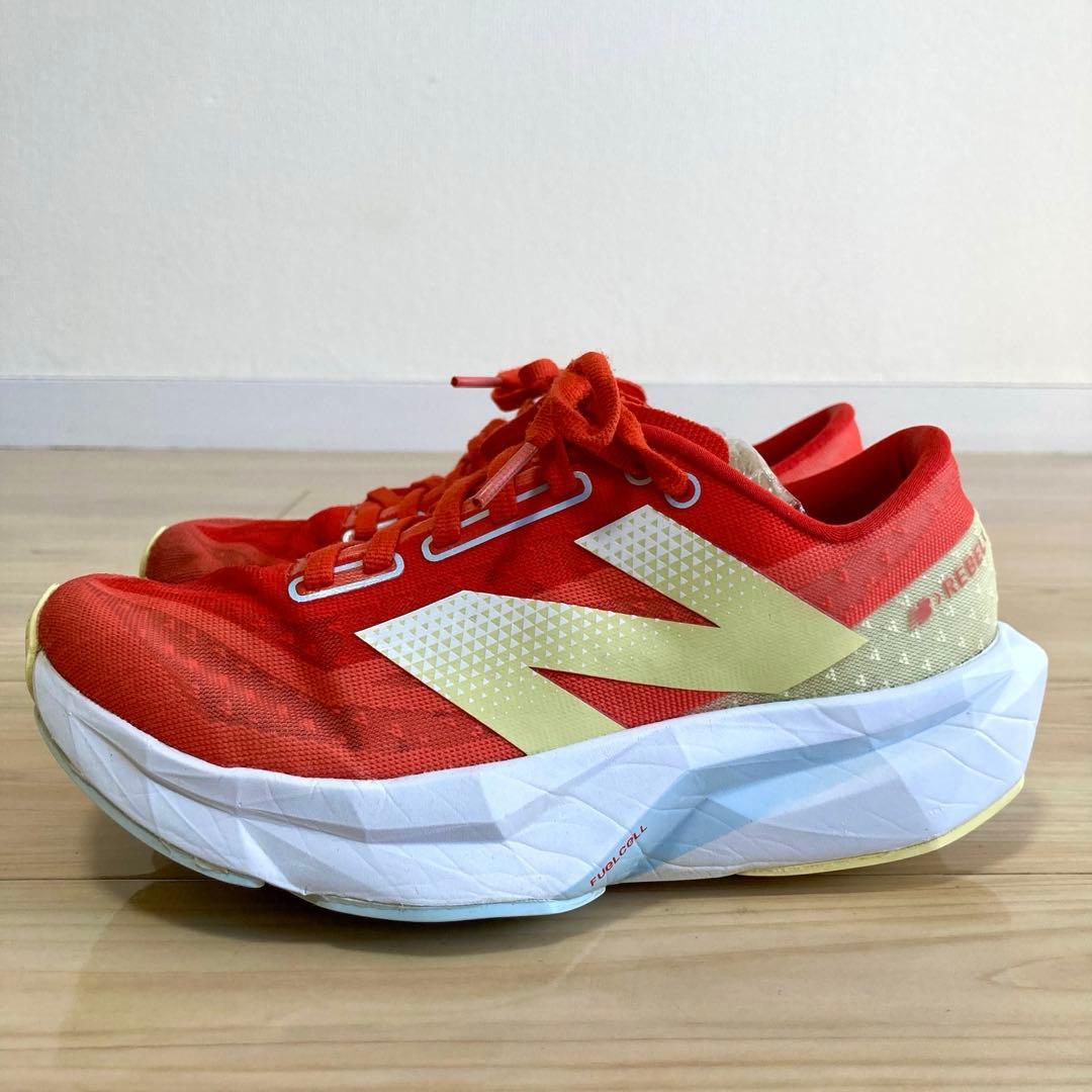 ✨軽量／厚底✨NEWBALANCE FuelCell Rebel v4