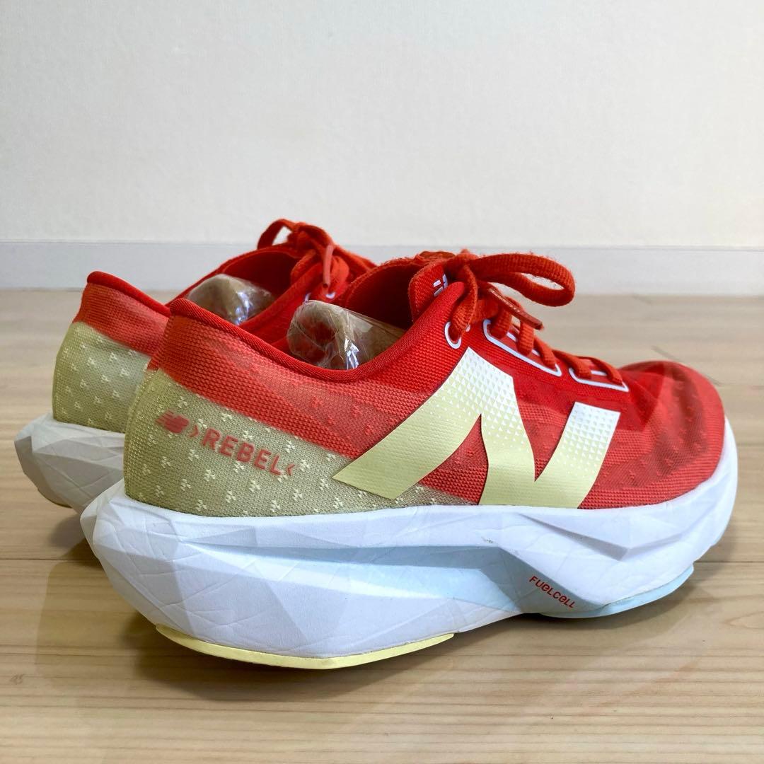 ✨軽量／厚底✨NEWBALANCE FuelCell Rebel v4
