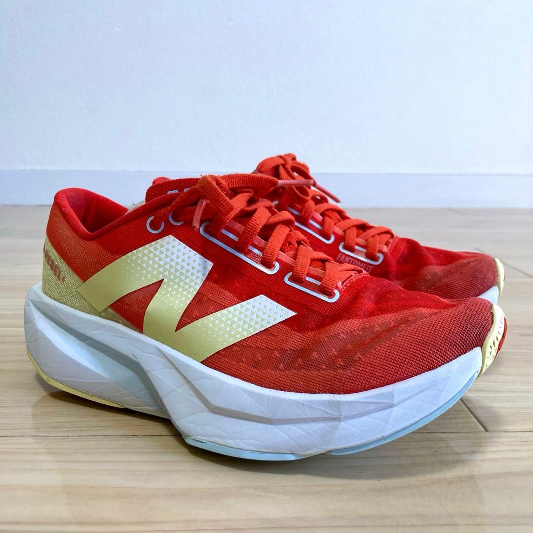 ✨軽量／厚底✨NEWBALANCE FuelCell Rebel v4