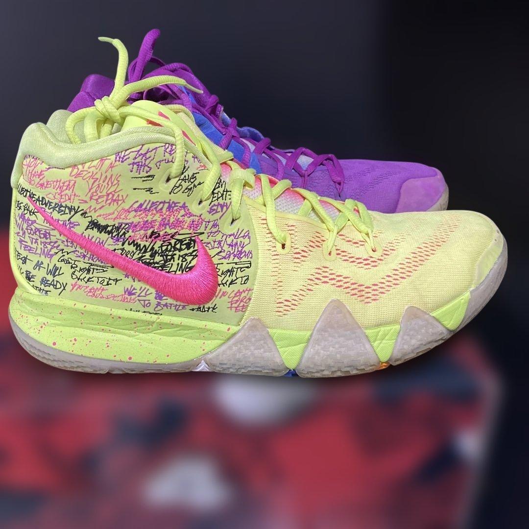 Nike KYRIE4バスケットシューズ イエロー/パープル