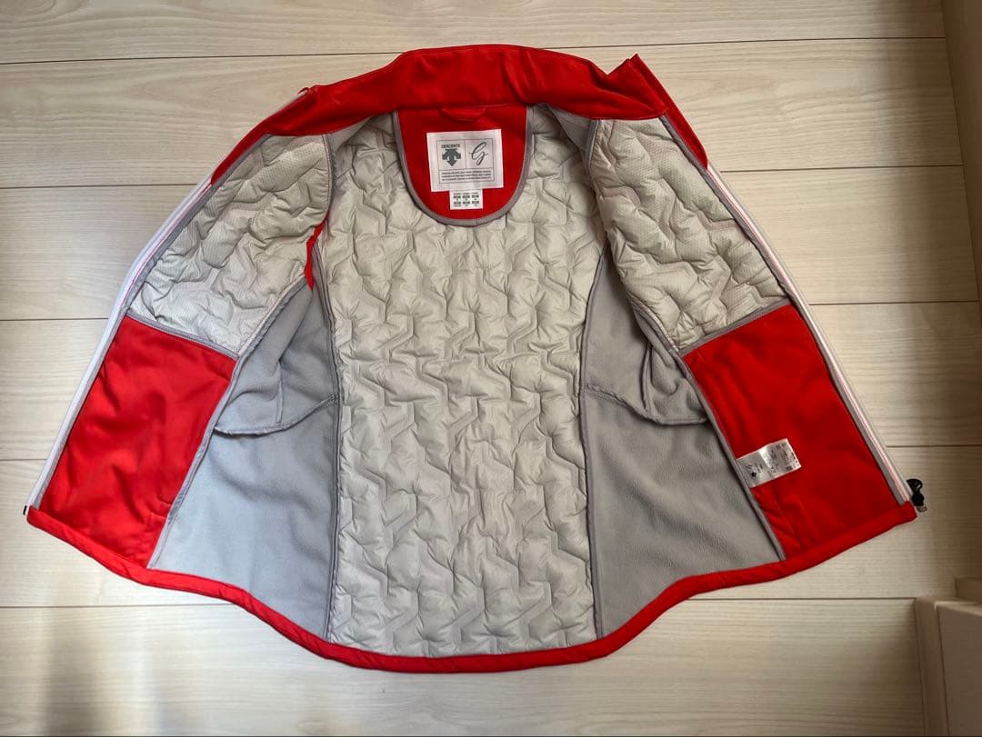 【美品】DESCENTE ゴルフ キルティングベスト Mサイズ