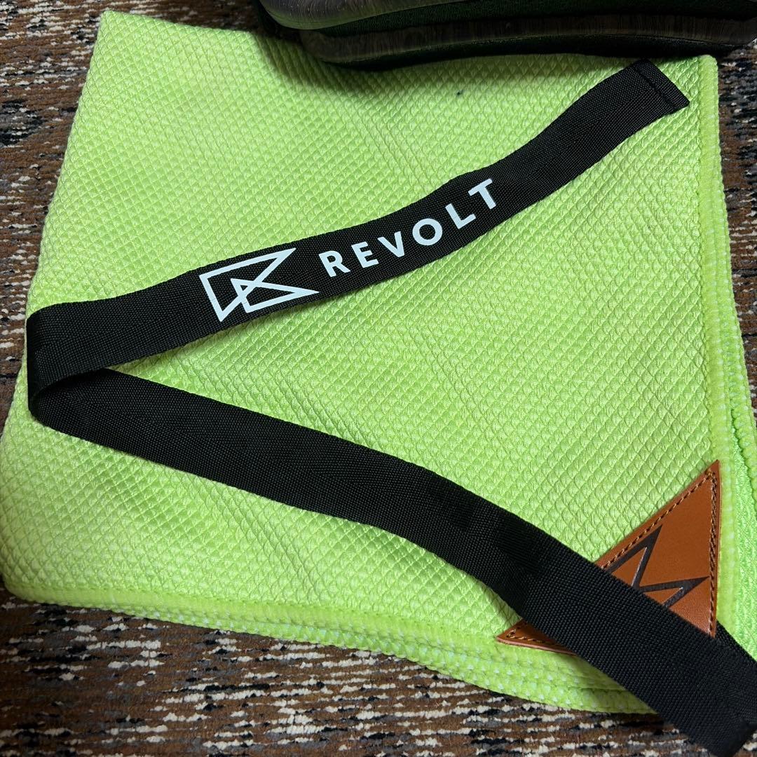 REVOLT SUPERLIGHT FRAMEゴーグル