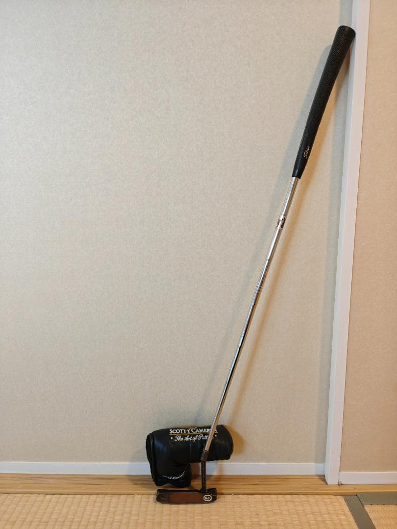 SCOTTY CAMERON パター ヘッドカバー付き