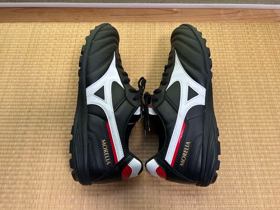 美品 ◇ミズノMIZUNO モレリア TF フットサル　トレーニング　28.0