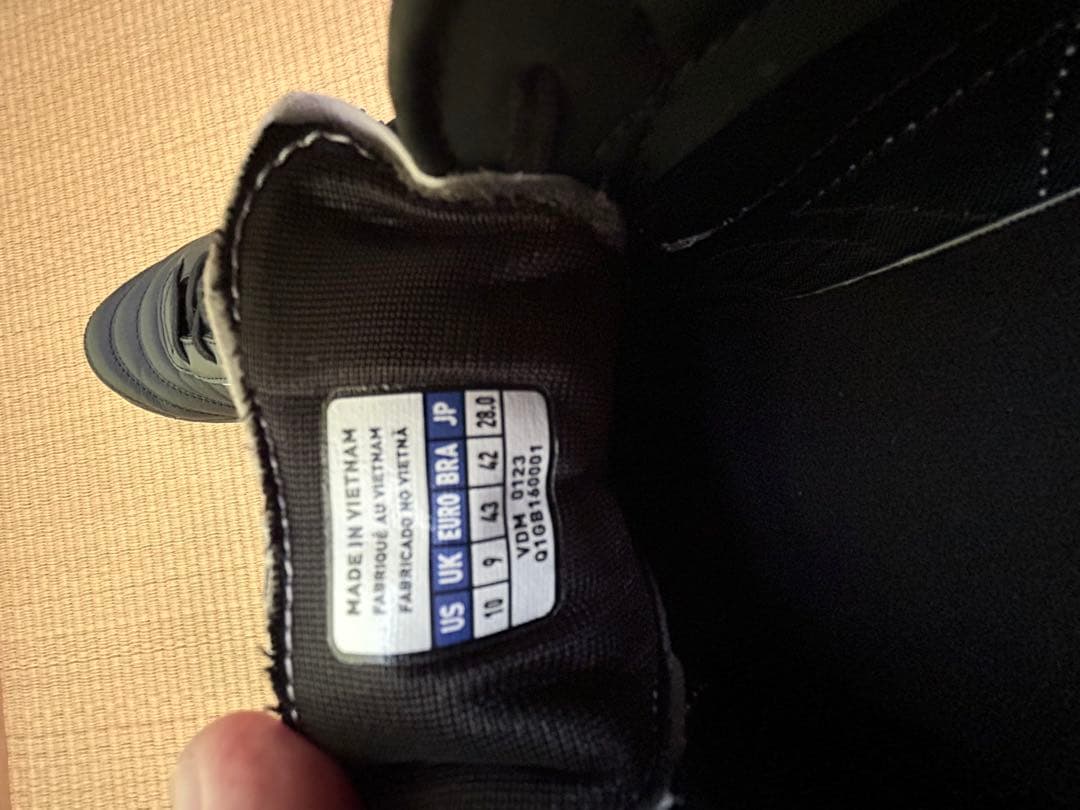 美品 ◇ミズノMIZUNO モレリア TF フットサル　トレーニング　28.0