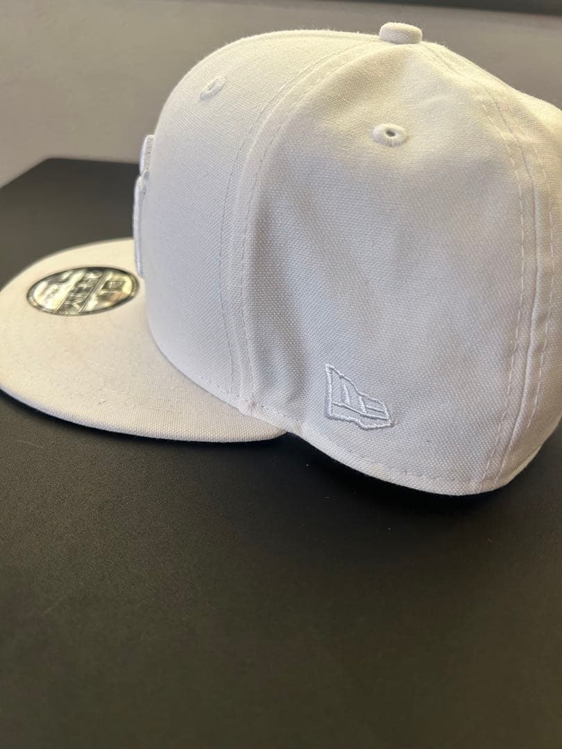 (優勝セール)阪神タイガース ニューエラ　白　9FIFTY ML