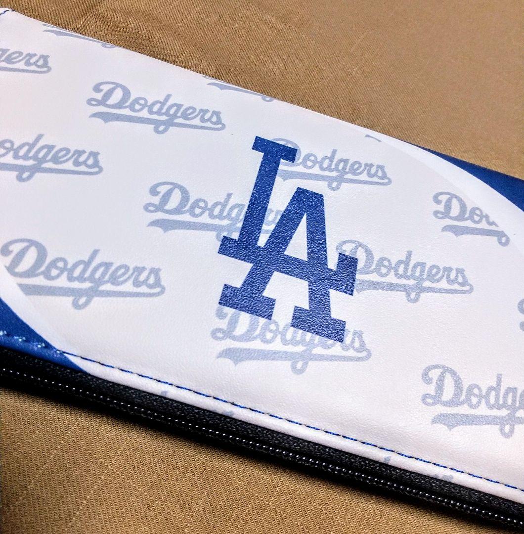 新品！ドジャースグッツ！公式ウォレット長財布 とデコピン 大谷翔平17番のマスク