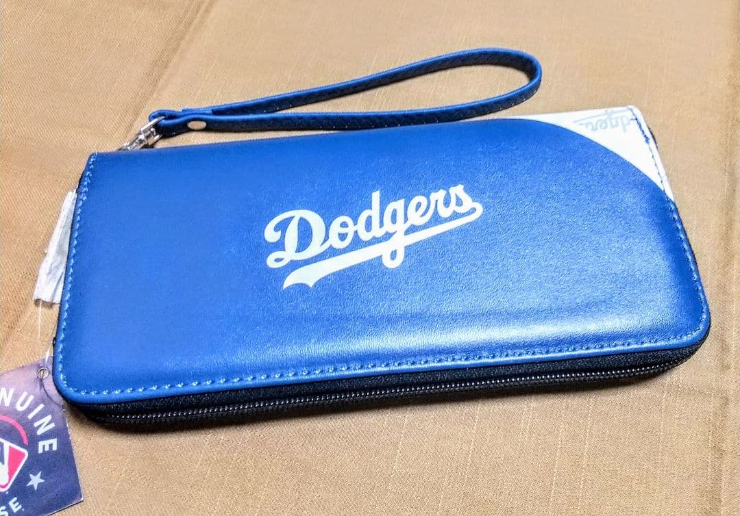 新品！ドジャースグッツ！公式ウォレット長財布 とデコピン 大谷翔平17番のマスク