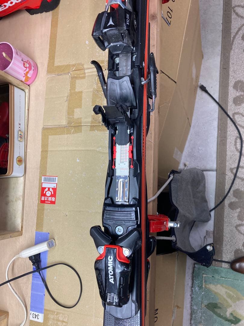 Atomic Redster X9i REVO スキー板166cm